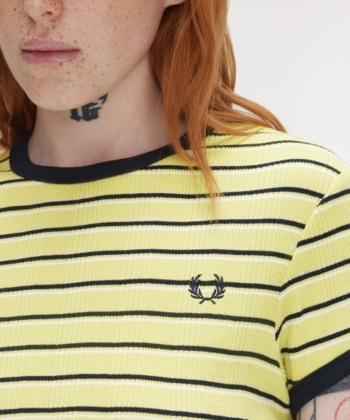 Fred Perry ストライプ Tシャツ | ピンク | FARFETCH JP