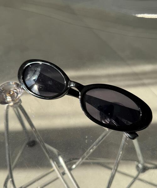 WEGO(ウィゴー)の「WEGO/オーバルカラーレンズアイウェア(サングラス・レディース・シルバー/ブラック・FREE)」の1枚目の写真