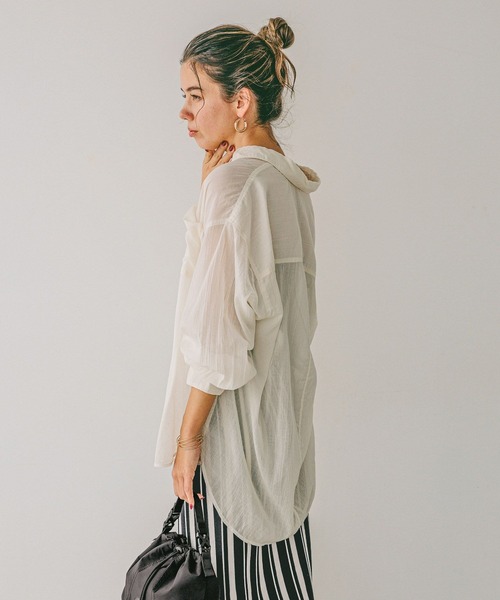 BAYFLOW（ベイフロー）の「[夏の羽織りに]コットンシアーシャツ（シャツ/ブラウス・レディース・オフホワイト/ライトブルー/ライトグリーン/イエロー/チャコール/ラベンダー/ブルー/ブラウン/ライトブラウン・FREE）」の15枚目の写真