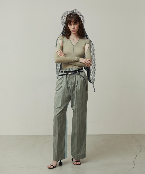 Cotton Cut Out Trousers IRENE 新品　タグ付き REGULAR PINTUCKED SATIN UTILITY SHIRT - KHAKI | COS