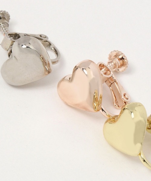 FOREVER 21(フォーエバー トゥエンティーワン)の「ハートデザインイヤリング4(イヤリング・レディース・ピンク/シルバー/ゴールド・FREE)」の5枚目の写真