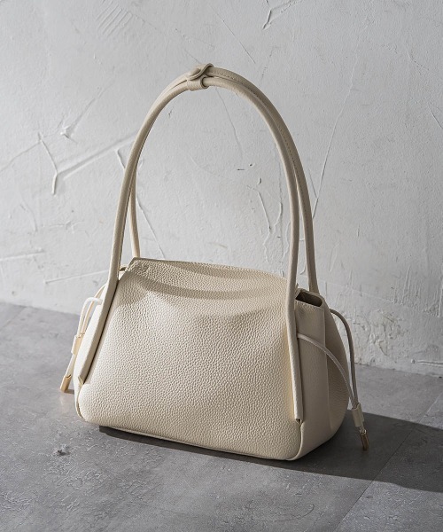 LAUTREAMONT（ロートレアモン）の「【WEB限定】<STORY.>2WAYフォルムレザーハンドバッグ（ハンドバッグ・レディース・ブラック/ライトブルー/オフホワイト・FREE）」の21枚目の写真