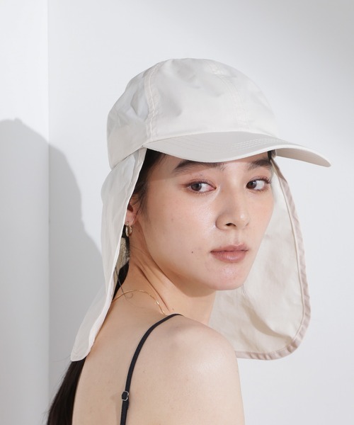 NANO universe（ナノユニバース）の「UVカット撥水サンシェードキャップ（キャップ・レディース・ブラック/アイボリー/ライトカーキ・FREE）」の2枚目の写真