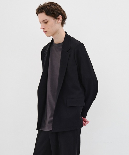 UNITED TOKYO（ユナイテッドトウキョウ）の「COLD DRY PLEATS リラックスジャケット（テーラードジャケット・メンズ・ダークグレー/ブラック/オリーブ・1/2）」の9枚目の写真