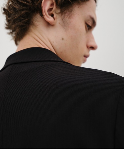 UNITED TOKYO（ユナイテッドトウキョウ）の「COLD DRY PLEATS リラックスジャケット（テーラードジャケット・メンズ・ダークグレー/ブラック/オリーブ・1/2）」の14枚目の写真