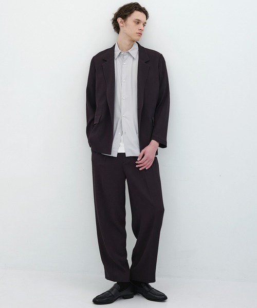 UNITED TOKYO（ユナイテッドトウキョウ）の「COLD DRY PLEATS リラックスジャケット（テーラードジャケット・メンズ・ダークグレー/ブラック/オリーブ・1/2）」の16枚目の写真