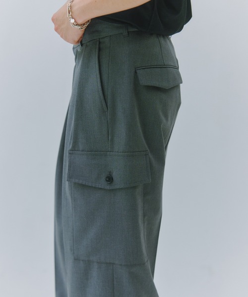 セール】【NewAnce】Two Tuck Draping Cargo Slacks / Polyester