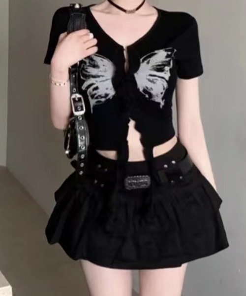lilful(リルフル)の「バタフライモチーフ デザインコンパクトTシャツ(Tシャツ/カットソー・レディース・ホワイト/ブラック・F)」の8枚目の写真
