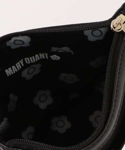 すぐ届く MARY QUANT* メッシュMARYロゴ刺繍 舟型ポーチミニ メッシュMARYロゴ刺繍 舟型ポーチミニ | マリークワント(MARY
