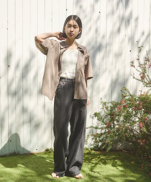 hunch(ハンチ)の「ダメージデニム ゆるストレートパンツ(デニムパンツ・レディース・ブラック/ライトグレー/ライトインディゴブルー・FREE)」の5枚目の写真