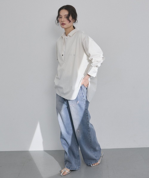hunch(ハンチ)の「ダメージデニム ゆるストレートパンツ(デニムパンツ・レディース・ブラック/ライトグレー/ライトインディゴブルー/ワンウォッシュ/ブルー系その他・FREE)」の21枚目の写真