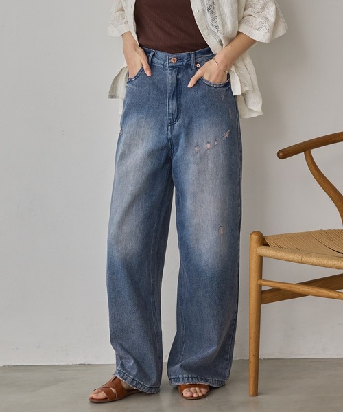 hunch(ハンチ)の「ダメージデニム ゆるストレートパンツ(デニムパンツ・レディース・ブラック/ライトグレー/ライトインディゴブルー/ワンウォッシュ/ブルー系その他・FREE)」の22枚目の写真