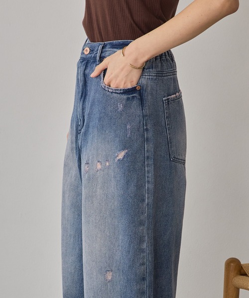hunch(ハンチ)の「ダメージデニム ゆるストレートパンツ(デニムパンツ・レディース・ブラック/ライトグレー/ライトインディゴブルー/ワンウォッシュ/ブルー系その他・FREE)」の12枚目の写真
