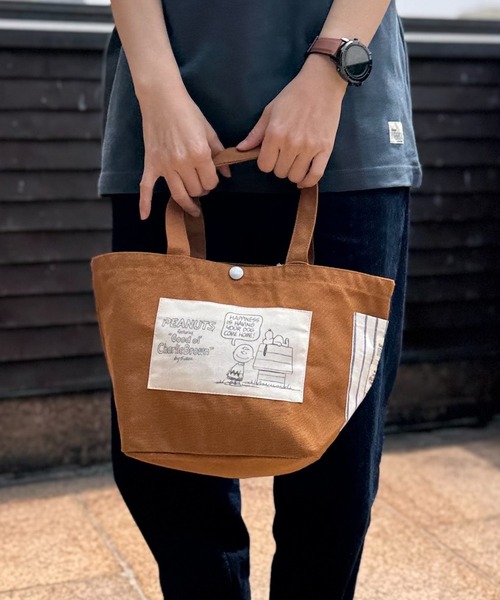 SNOOPY×OLD BETTY'S（スヌーピーカケルオールドベティーズ）の「SNOOPY Heavy Canvas Lunch Bag (HOUSE)（トートバッグ・レディース・ネイビー/キャメル/オリーブ・FREE）」の3枚目の写真