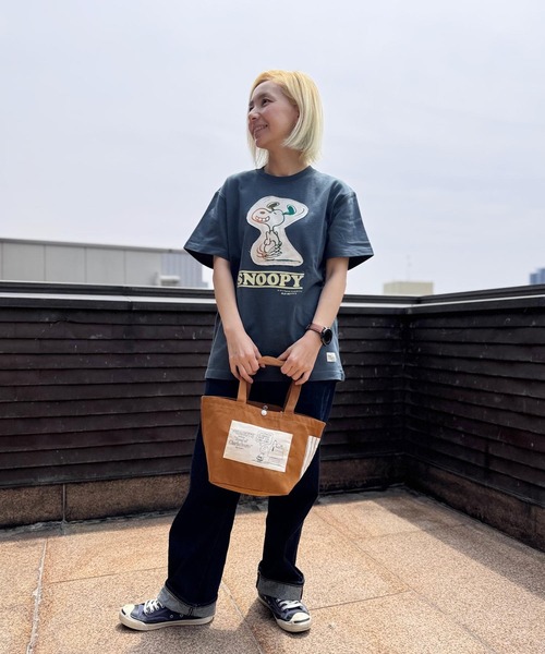 SNOOPY×OLD BETTY'S（スヌーピーカケルオールドベティーズ）の「SNOOPY Heavy Canvas Lunch Bag (HOUSE)（トートバッグ・レディース・ネイビー/キャメル/オリーブ・FREE）」の4枚目の写真