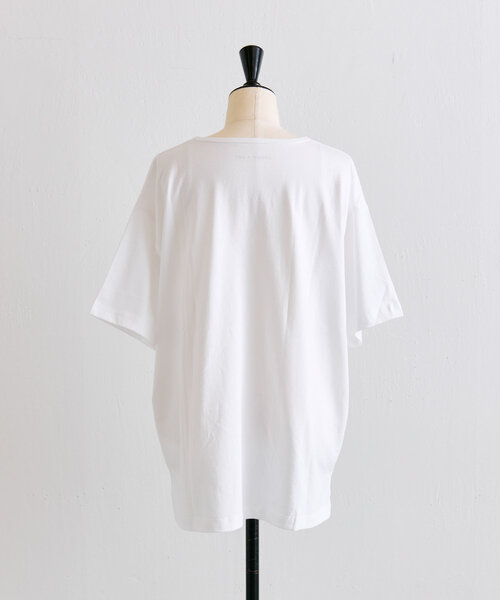 ear PAPILLONNER（イアパピヨネ）の「sampo×ear ワオキツネザル/刺しゅうTシャツ（Tシャツ/カットソー・レディース・ホワイト・FREE）」の17枚目の写真