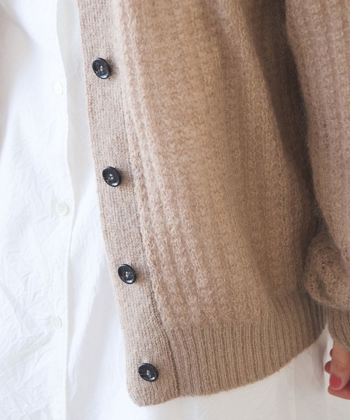 yuni（ユニ　）の「ウール/mohair/ナイロン カーディガン（カーディガン/ボレロ・レディース・ベージュ/ピンク・FREE）」の10枚目の写真