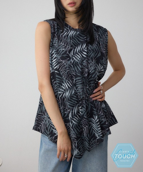 AZUL by moussy(アズールバイマウジー)の「C/T冷感アシメギャザートップス(Tシャツ/カットソー・レディース・ブラック/ブラック系その他/ライトグレー・FREE)」の2枚目の写真