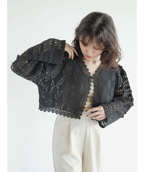 FIKA.(フィーカ)の「Cotton lace bolero(その他トップス・レディース・ブラック/ホワイト・MEDIUM)」の5枚目の写真