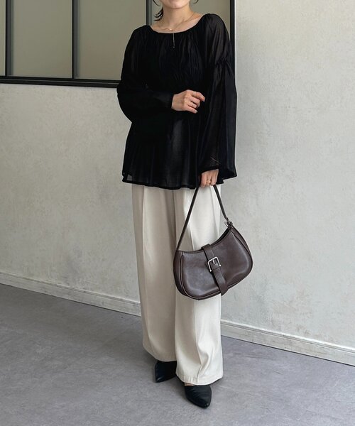 Thevon（ゼボン）の「シアーシャーリングチュニックブラウス（シャツ/ブラウス・レディース・ブラウン/ブラック/アイボリー・FREE）」の21枚目の写真