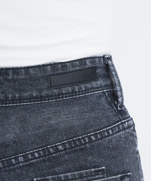 YANUK（ヤヌーク）の「ワイドストレート"LILITH"（デニムパンツ・レディース・グレー・21inch/22inch/23inch/24inch/25inch/26inch/27inch）」の10枚目の写真