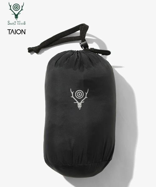 TAION（タイオン）の「【TAION(タイオン)×South2 West8(サウスツーウエストエイト) 】〈ユニセックス〉クルーネック ジップダウンジャケット（ダウンジャケット/コート・メンズ・ブラック/ライトグレー/ダークネイビー・L/M/S/XS）」の5枚目の写真