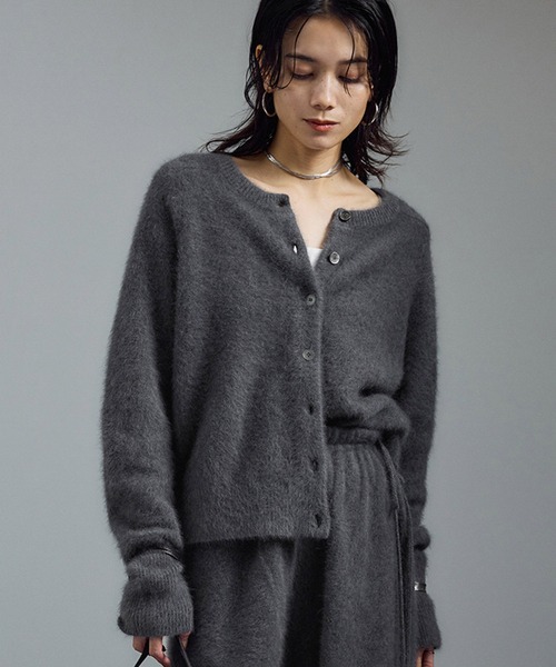 SALON adam et rope'（サロン アダム エ ロペ）の「フォックスカシミヤ