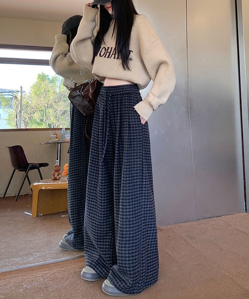 2ly2（トゥーリートゥー）の「厚手素材のチェック柄ワイドパンツ（その他パンツ・レディース・ブラック・FREE）」の10枚目の写真