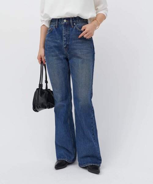 LIVETART（リヴェタート）の「フレアジーンズ（デニムパンツ・レディース・ブルー・1/0）」の9枚目の写真