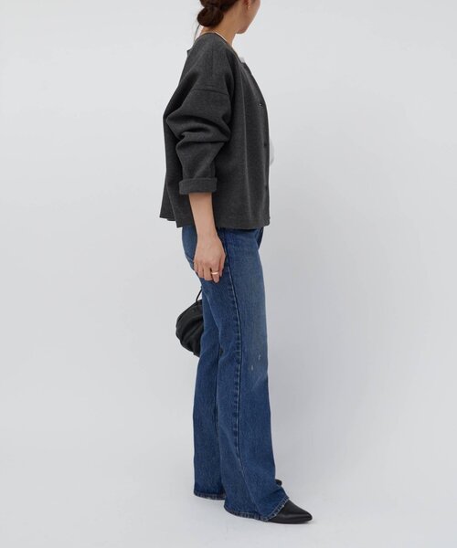 LIVETART（リヴェタート）の「フレアジーンズ（デニムパンツ・レディース・ブルー・1/0）」の17枚目の写真