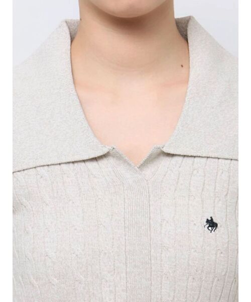 POLO BCS（ポロ ビーシーエス）の「【POLO BCSコラボ】カラーネックメランジケーブルニットワンピース（ワンピース・レディース・ブラック/レッド/ベージュ・SMALL/MEDIUM）」の4枚目の写真