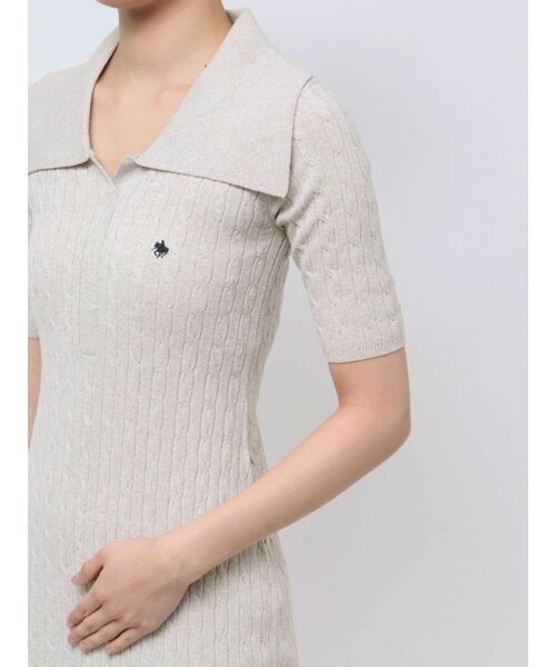 POLO BCS（ポロ ビーシーエス）の「【POLO BCSコラボ】カラーネックメランジケーブルニットワンピース（ワンピース・レディース・ブラック/レッド/ベージュ・SMALL/MEDIUM）」の5枚目の写真