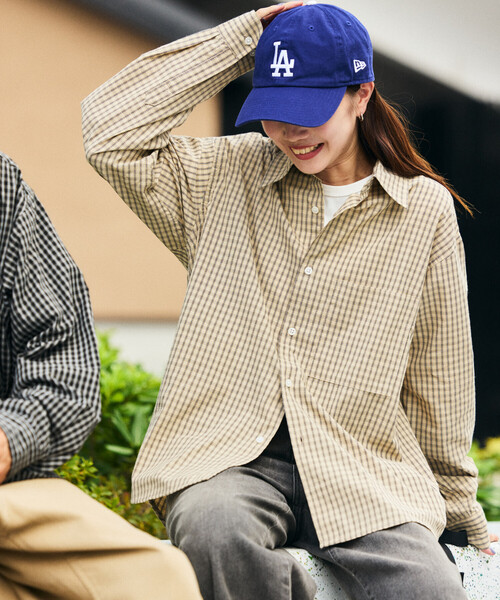 FREAK'S STORE（フリークスストア）の「限定展開 Relax Fit リラックスフィット クラシックパターン レギュラーカラーシャツ / チェック柄 / ストライプ柄（シャツ/ブラウス・メンズ・ブラウン系その他/ブラック/ブルー/チャコールグレー/ネイビー/ベージュ/グリーン/ブラウン/ホワイト/ブルー系その他・LARGE/MEDIUM/SMALL）」の6枚目の写真