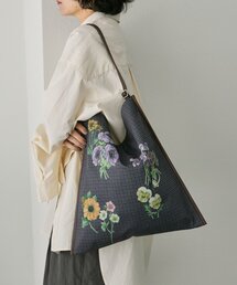 ear PAPILLONNER｜イア パピヨネのショルダーバッグ（A4サイズ収納可