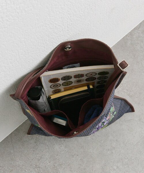 ear PAPILLONNER(イアパピヨネ)の「sampo×earコラボ 2フェイスショルダーバッグ(ショルダーバッグ・レディース・その他・FREE)」の14枚目の写真