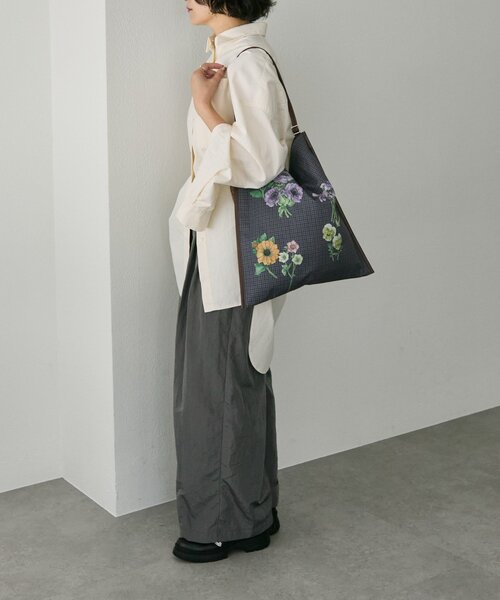 ear PAPILLONNER(イアパピヨネ)の「sampo×earコラボ 2フェイスショルダーバッグ(ショルダーバッグ・レディース・その他・FREE)」の15枚目の写真