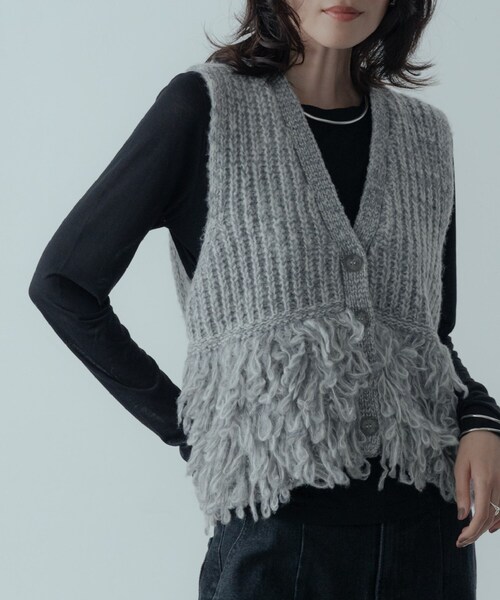 Vネックループニットベスト