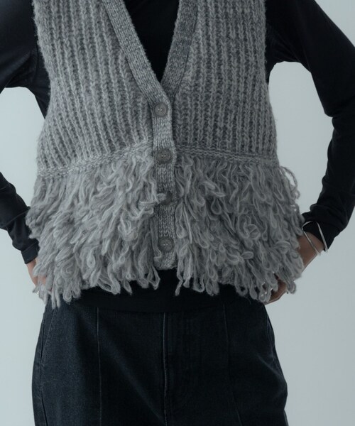 GALLEST（ギャレスト）の「Vネックループニットベスト（ベスト・レディース・ブラック/ライトグレー系8・38）」の8枚目の写真