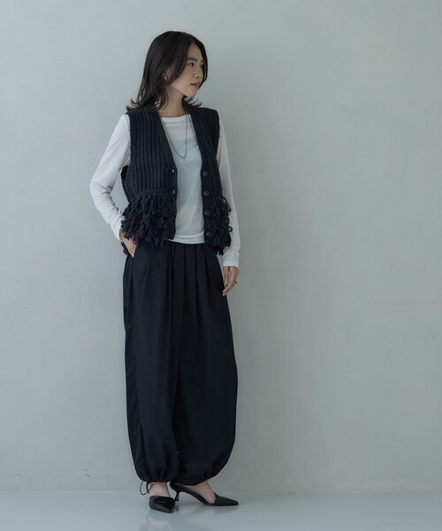 GALLEST（ギャレスト）の「Vネックループニットベスト（ベスト・レディース・ブラック/ライトグレー系8・38）」の10枚目の写真