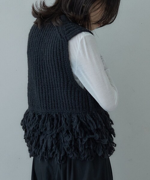 GALLEST（ギャレスト）の「Vネックループニットベスト（ベスト・レディース・ブラック/ライトグレー系8・38）」の12枚目の写真