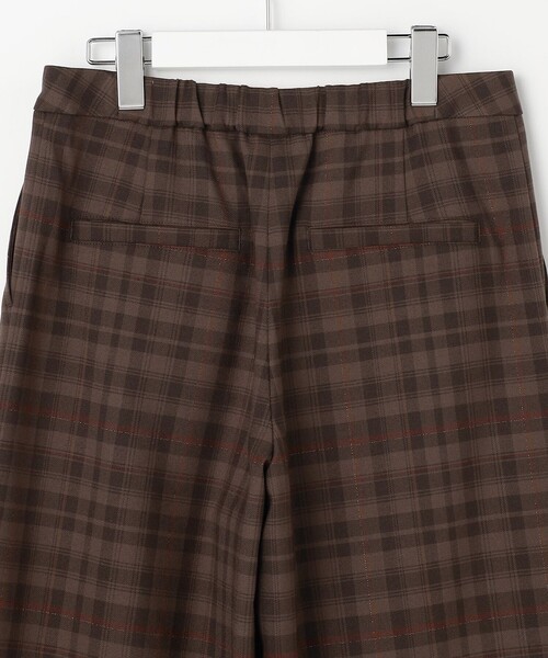 J.PRESS(ジェイプレス)の「milledタータンラメチェック クロップド パンツ(その他パンツ・レディース・ネイビー系3/ブラウン系3・T13/T17/T15)」の11枚目の写真