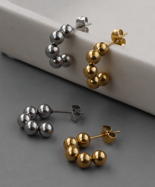 abaskdesign(アバスクデザイン)の「金属アレルギー対応ミニボールスタッドピアス(ピアス(両耳用)・レディース・シルバー/ゴールド・FREE)」の1枚目の写真