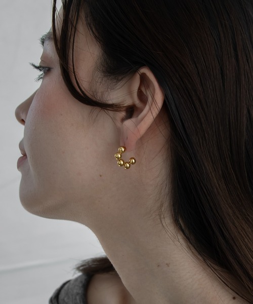 abaskdesign(アバスクデザイン)の「金属アレルギー対応ミニボールスタッドピアス(ピアス(両耳用)・レディース・シルバー/ゴールド・FREE)」の4枚目の写真