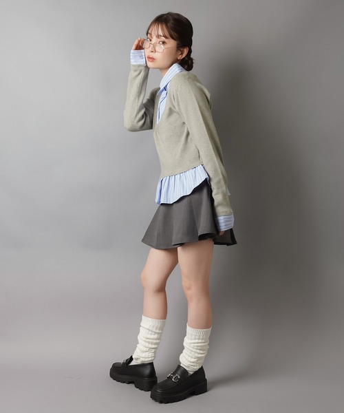 SPINNS（スピンズ）の「配色が可愛い★シャツ風ワンホン系ドッキングニット（ニット/セーター・レディース・ネイビー/アイボリー/ワイン/グレー・ONESIZE）」の13枚目の写真