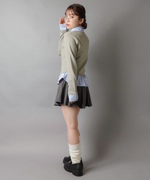 SPINNS（スピンズ）の「配色が可愛い★シャツ風ワンホン系ドッキングニット（ニット/セーター・レディース・ネイビー/アイボリー/ワイン/グレー・ONESIZE）」の14枚目の写真