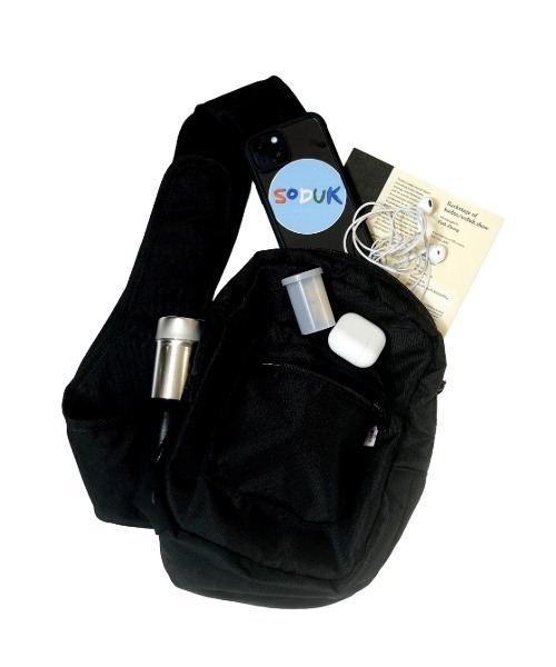 soduk（スドーク）の「strap body bag / ストラップボディバッグ（ショルダーバッグ・レディース・ブラック・ONE SIZE）」の7枚目の写真