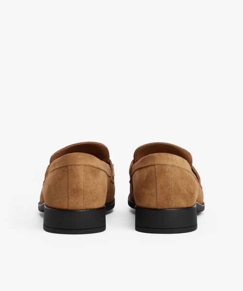 TOMMY HILFIGER(トミーヒルフィガー)の「チェーンフリンジスエードローファー(その他シューズ・レディース・ベージュ・23cm/23.5cm/24cm)」の4枚目の写真