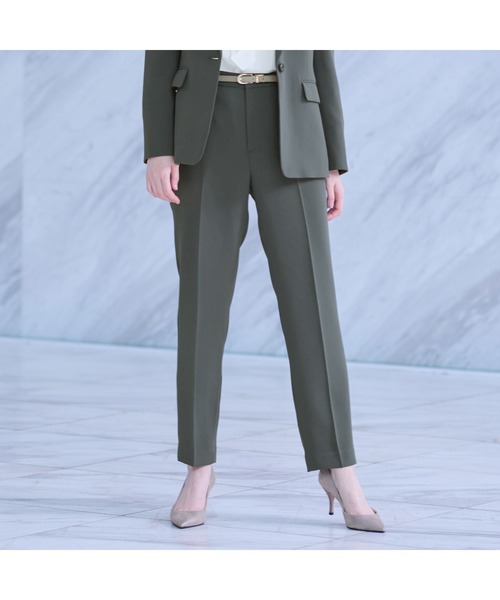 AOYAMA（アオヤマ）の「センタープレスでスタイリッシュに！バックサテンテーパードパンツ（スーツパンツ・レディース・モカ/チャコールグレー・11号/9号/13号/5号/17号/7号/15号）」の19枚目の写真