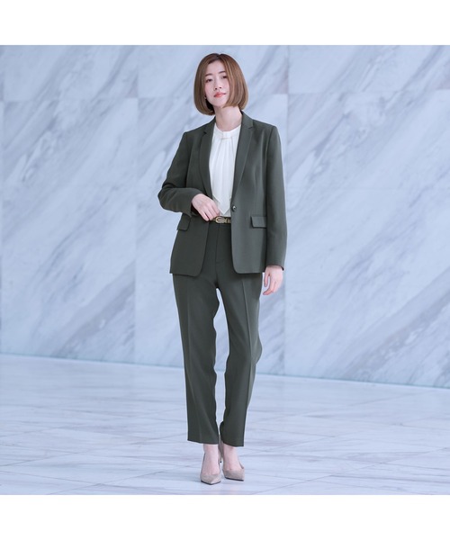 AOYAMA（アオヤマ）の「センタープレスでスタイリッシュに！バックサテンテーパードパンツ（スーツパンツ・レディース・モカ/チャコールグレー・11号/9号/13号/5号/17号/7号/15号）」の22枚目の写真