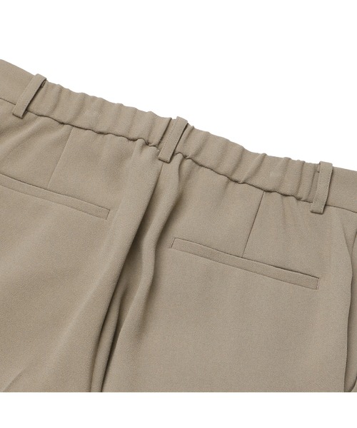 AOYAMA（アオヤマ）の「センタープレスでスタイリッシュに！バックサテンテーパードパンツ（スーツパンツ・レディース・モカ/チャコールグレー・11号/9号/13号/5号/17号/7号/15号）」の15枚目の写真